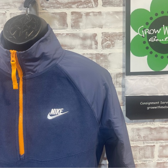 Nike Blue Performance Jacket with 1/2 zip  Neck - Picture 2 of 7